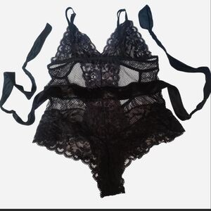 Elegant Black Lace Teddy